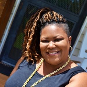 Meet your Posher, Nichole